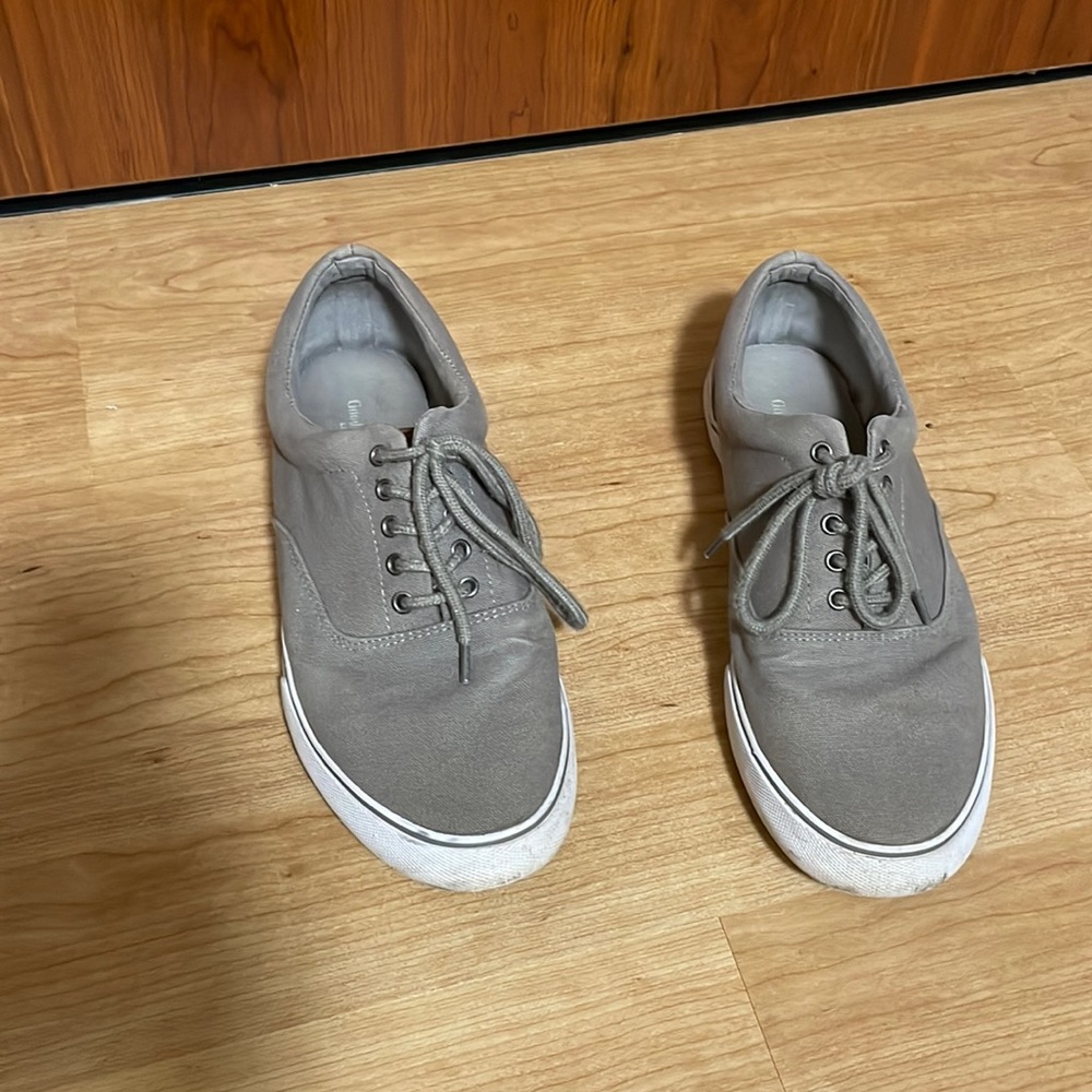 Size 11 Grey Apparel Sneakers